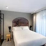 Mauro Aparthotel 4*