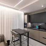 Mauro 4*