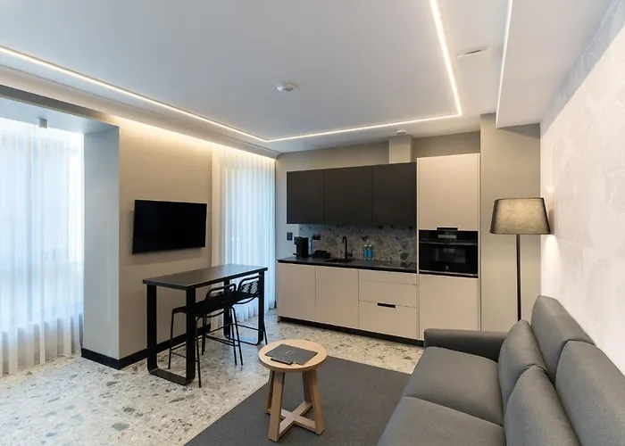 Mauro Aparthotel León