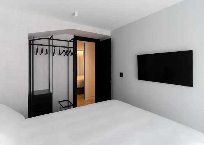 Mauro Aparthotel León